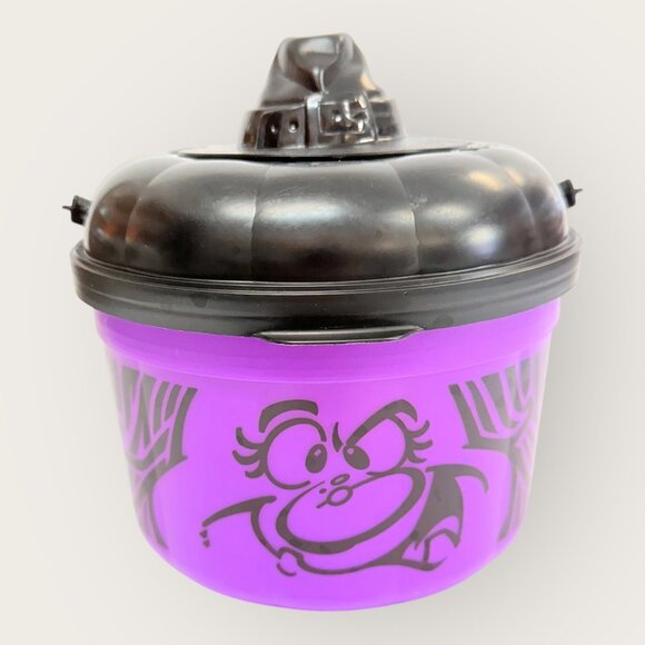 Vintage 1993 McDonalds Happy Meal Witch Boo Bucket Cat Cookie Cutter Complete C - Picture 1 of 7